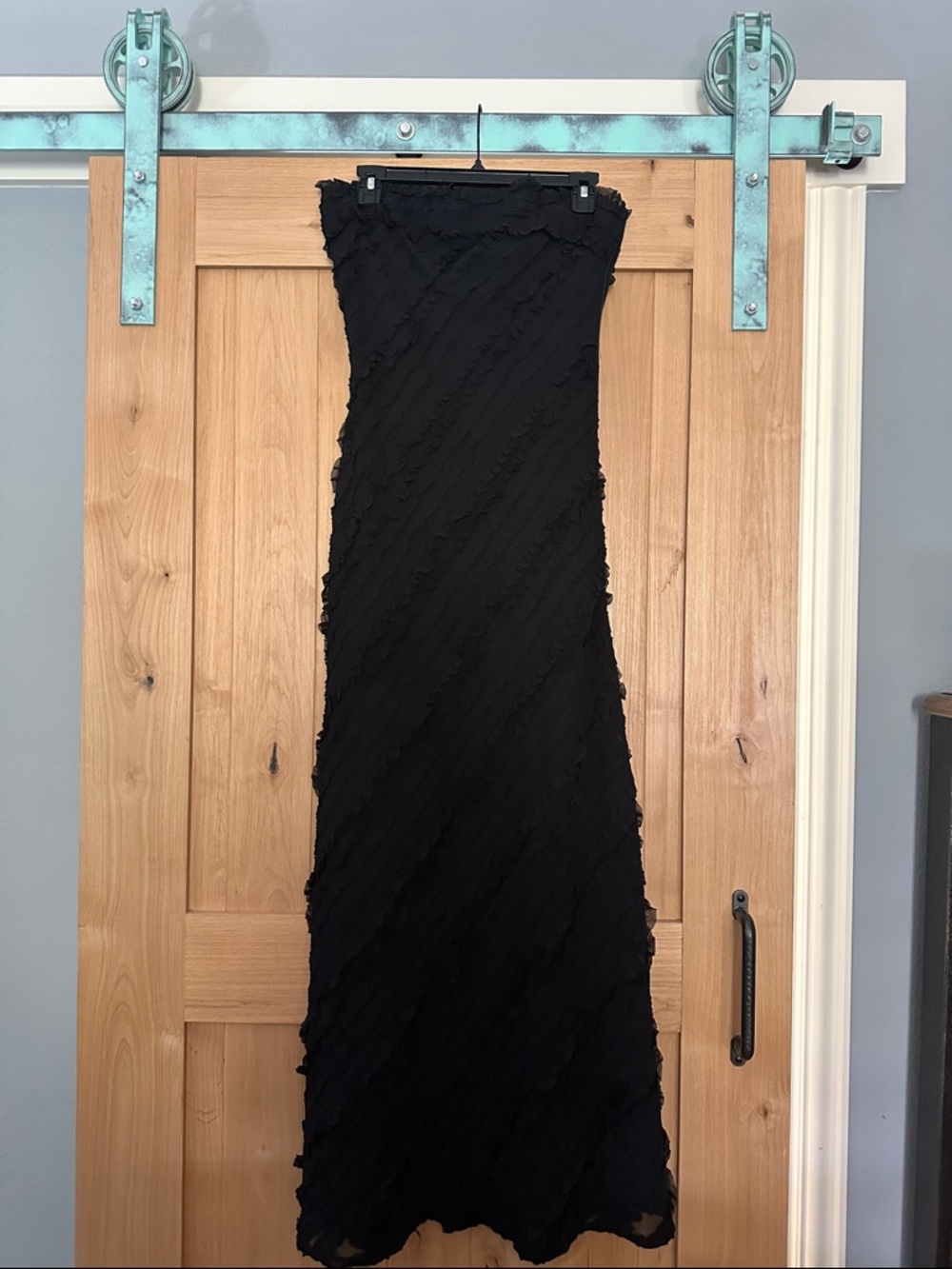 NWT Endless Rose Strapless Ruffled Maxi Dress Black Size Medium - Picture 7 of 9